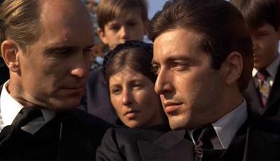 Al_Pacino_and_Robert_Duvall_in_the_Godfather.jpg