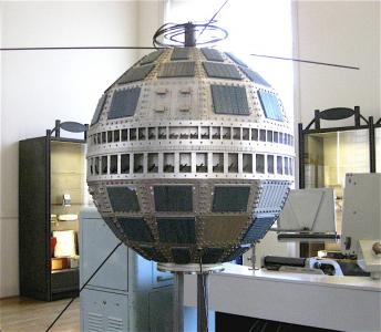 人工衛星400X300