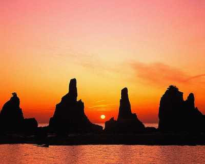 春の予感。夕日岳(Yuuhidake Gaku)ﾍ( ﾟ ▽ ﾟ ﾍ)☆彡
It is a famous mountain in Japan.(Especially is sunset)