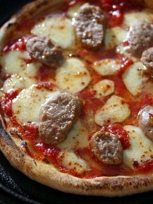 Pizza Salsiccia サルシッチャのピザ