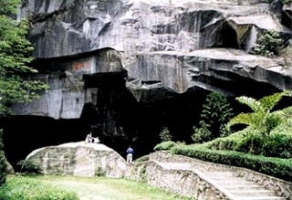 石燕岩洞窟