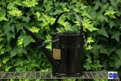 The National Watering Can Society ◇ じょうろ協会 ◇ |