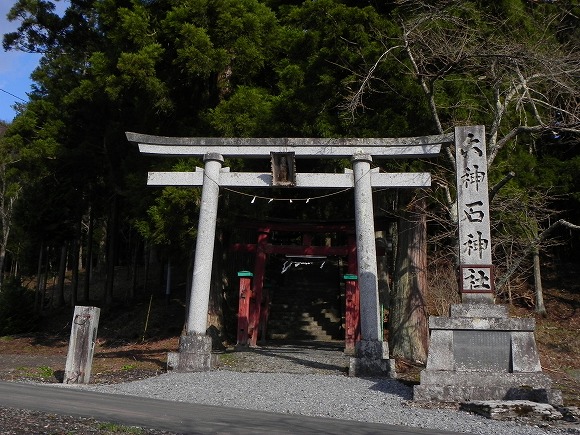 六神石神社【社頭】 