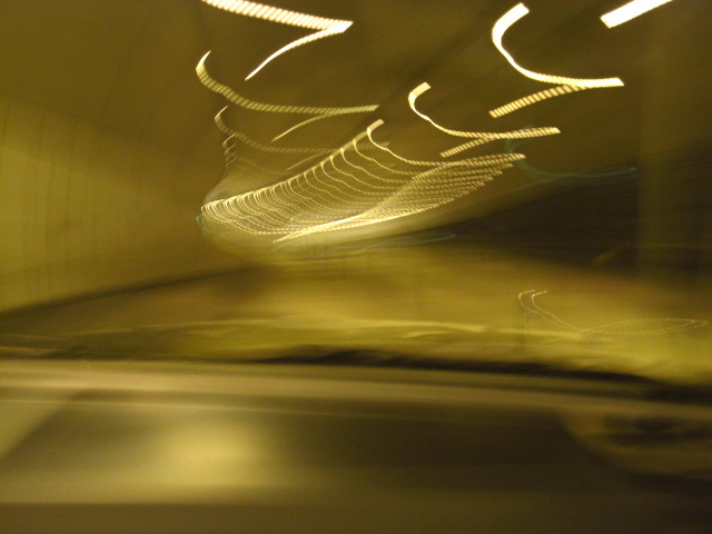 トンネル３